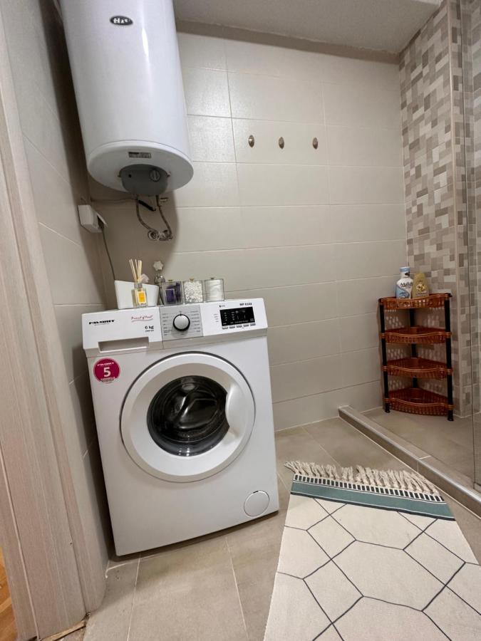 Viktor Apartment Kumanovo Buitenkant foto