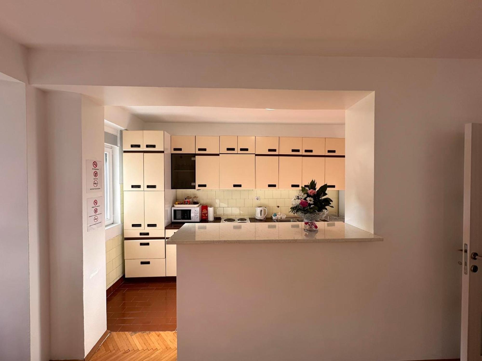 Viktor Apartment Kumanovo Buitenkant foto