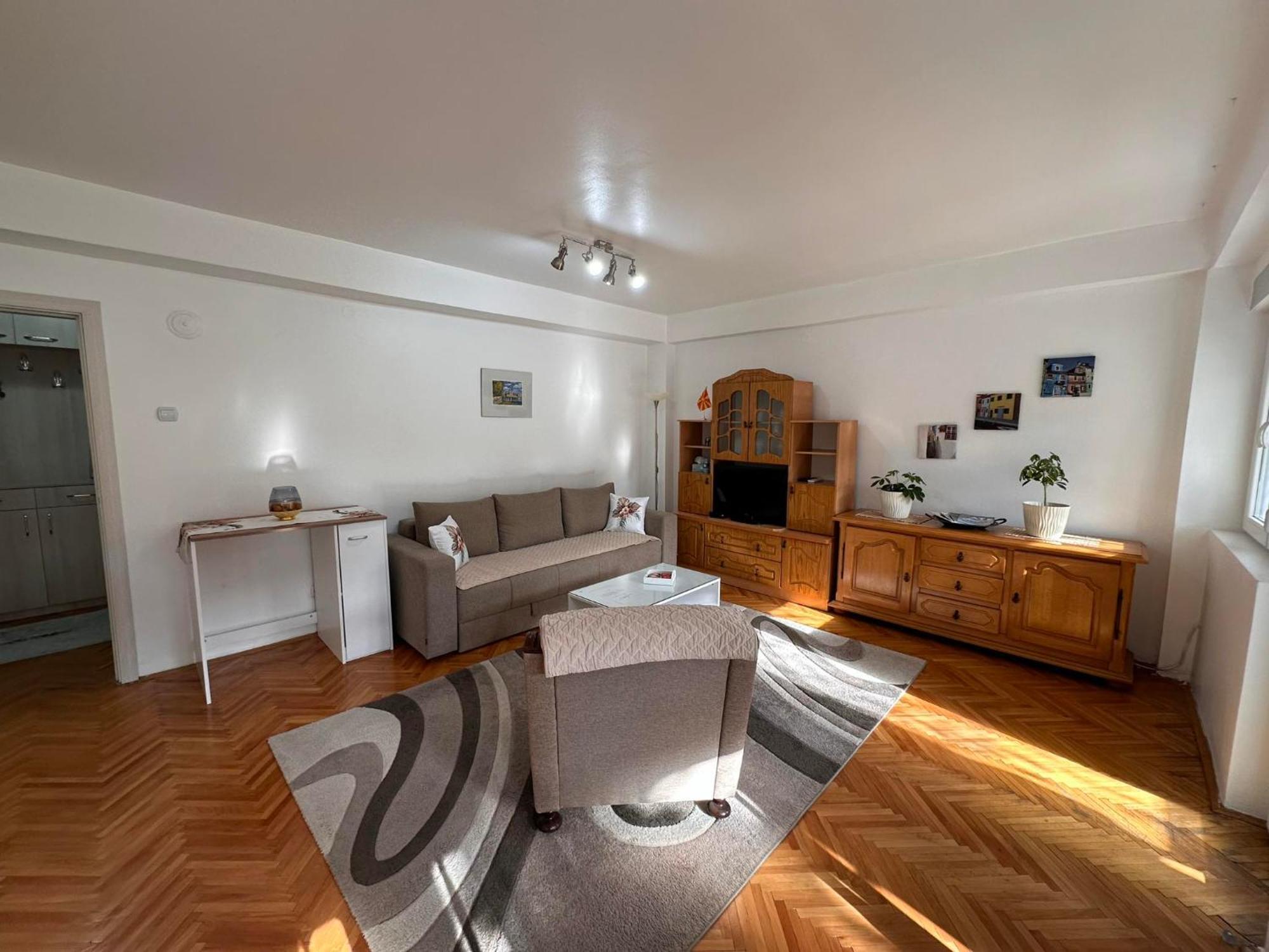Viktor Apartment Kumanovo Buitenkant foto