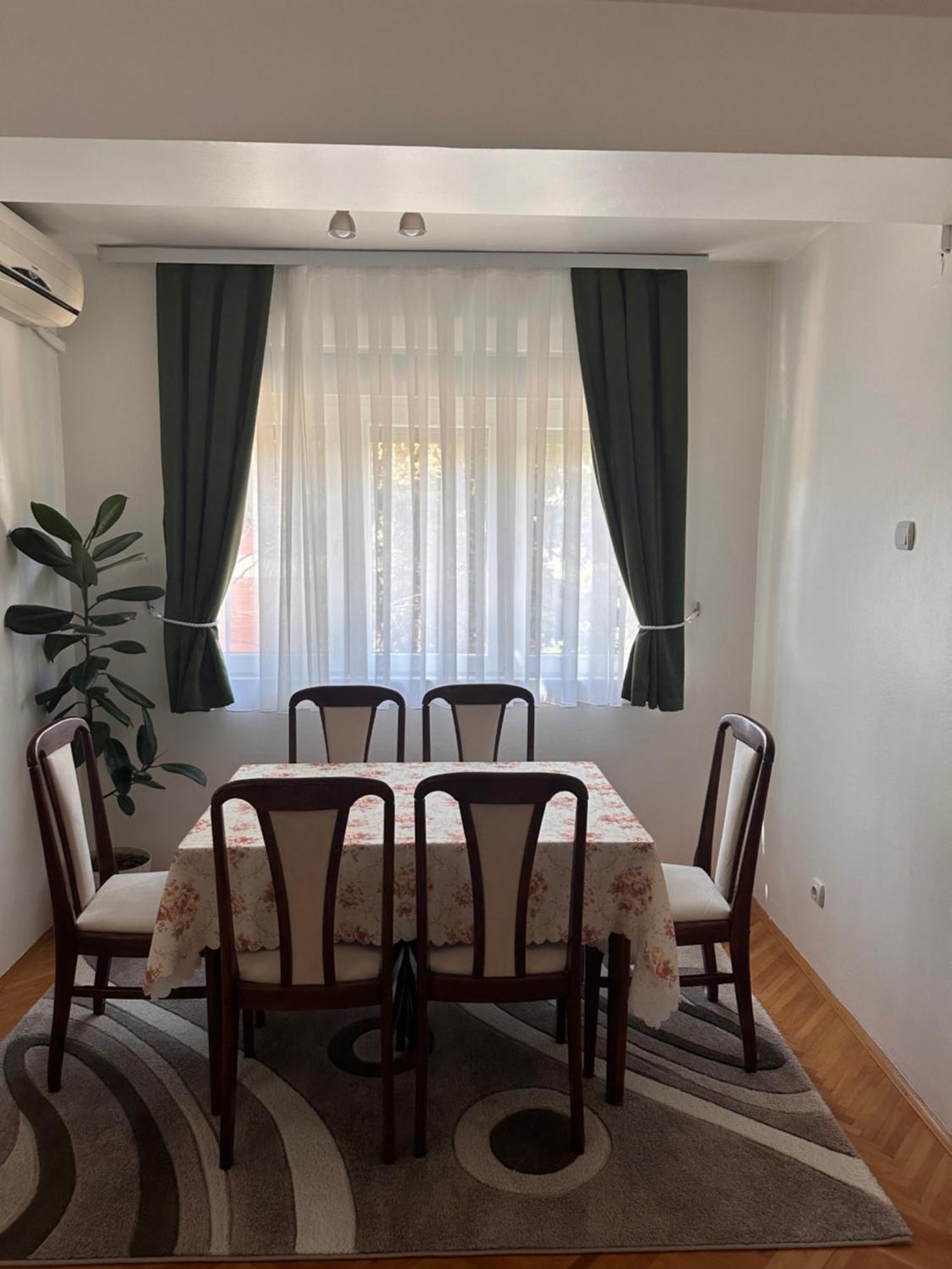 Viktor Apartment Kumanovo Buitenkant foto
